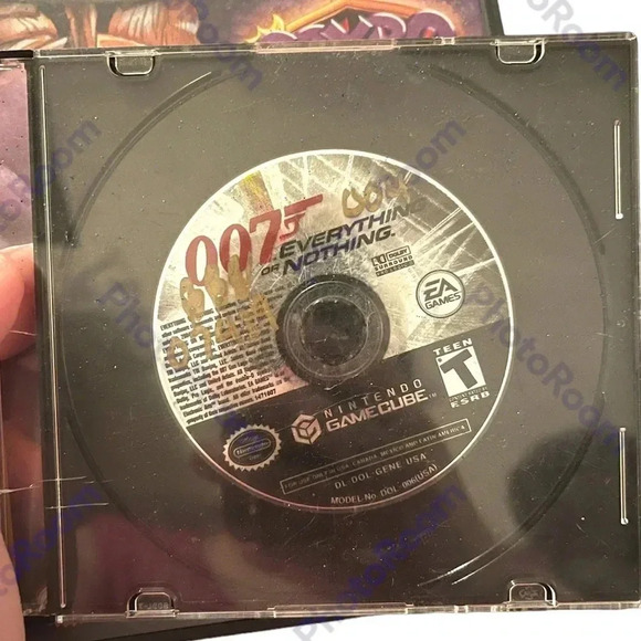 Nintendo Other - Nintendo GameCube 007 Everything or Nothing Video Game